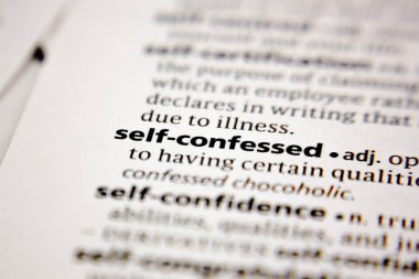 Kelime veya cümle bir sözlükte Self-confesssed.