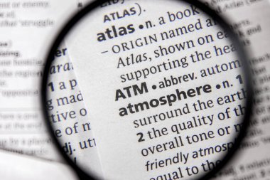 Sözlükteki Atm sözcüğü veya tümceciği.