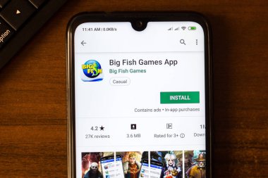 İvanovsk, Rusya-26 Haziran 2019: akıllı telefonun ekranında büyük balık oyunları uygulaması.