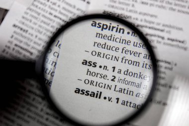 Sözlükteki sözcük veya tümcecik eşek.