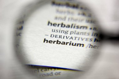 Sözlükte Herbaryum sözcüğü veya tümceciği.