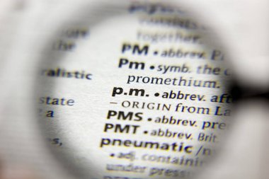 Sözlükteki p sözcüğü veya tümceciği.