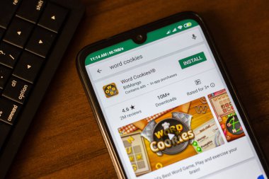 İvanovsk, Rusya-26 Haziran 2019: akıllı telefonun ekranında Word çerezleri uygulaması.