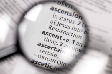 Sözlüğe sözcük veya tümcecik tırmanış.