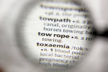 Sözlükteki tow ipi sözcüğü veya tümceciği.