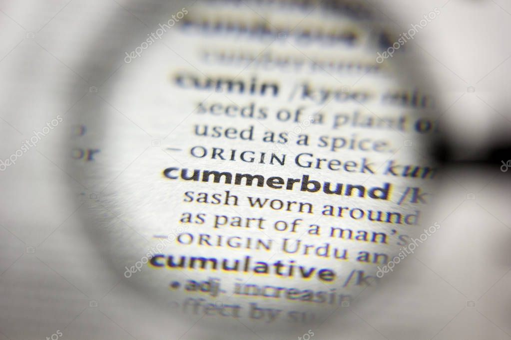 The word or phrase Cummerbund in a dictionary.