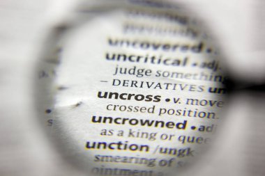 Sözlükte uncross sözcüğü veya tümceciği.