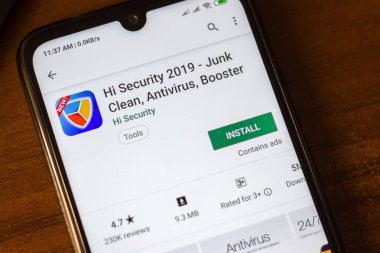 Ivanovsk, Rusya - 26 Haziran 2019: Akıllı telefonun ekranında Merhaba Güvenlik 2019 uygulaması.