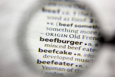 Sözlükteki beefburger sözcüğü veya tümceciği.