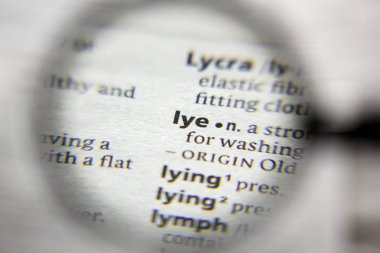 Sözlükteki Lye sözcüğü veya tümceciği.