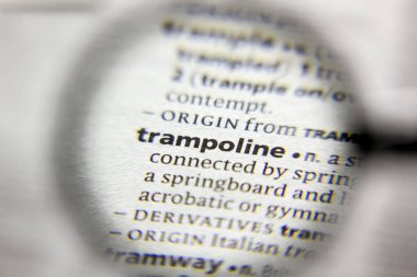 Sözlükteki trambolin sözcüğü veya tümceciği.