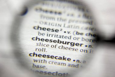 Sözlükteki kelime veya deyim Cheeseburger.