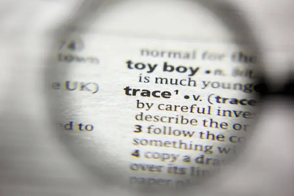 Das Wort oder der Ausdruck Trace in einem Wörterbuch. — Stockfoto