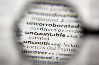 Sözlükte sayılamayan sözcük veya tümcecik.