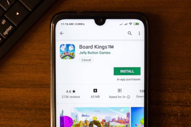 Ivanovsk, Rusya - 26 Haziran 2019: Smartphone ekranında Board Kings Tm uygulaması.