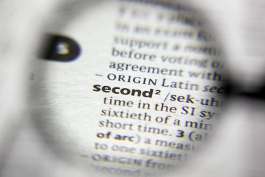 Sözlükteki Sözcük veya İkinci tümcecik.