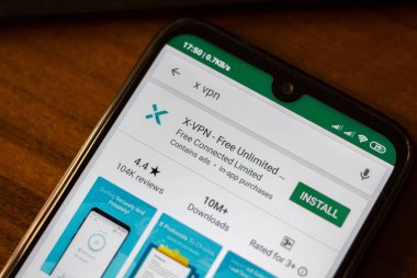 İvanovsk, Rusya-26 Haziran 2019: akıllı telefonun ekranında X-VPN-ücretsiz sınırsız VPN proxy uygulaması.