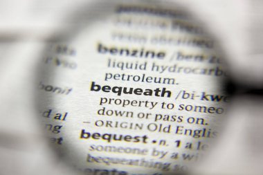 Sözlükteki Bequeath sözcüğü veya tümceciği.