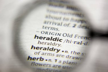 Sözlükte sözcük veya sözcük Heraldic.