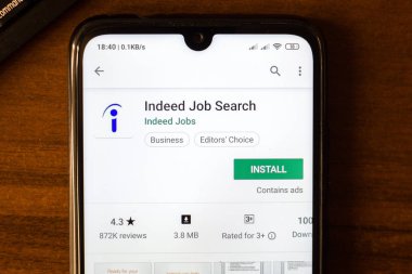 İvanovsk, Rusya-26 Haziran 2019: akıllı telefonun ekranında Nitekim Iş arama uygulaması.