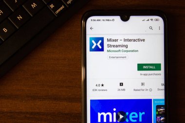 İvanovsk, Rusya-07 Temmuz 2019: Mikser-akıllı telefon veya tablet ekranında Interaktif streaming uygulaması.