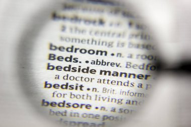 Sözlükte sözcük veya sözcük Başucu biçimi.