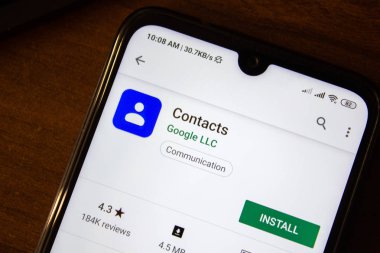 İvanovsk, Rusya-07 Temmuz 2019: akıllı telefon veya tablet ekranında Google Contacts uygulaması.