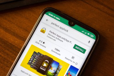 Ivanovsk, Rusya - 26 Haziran 2019: Akıllı telefonun ekranında Mükemmel Applock, App Protector uygulaması.