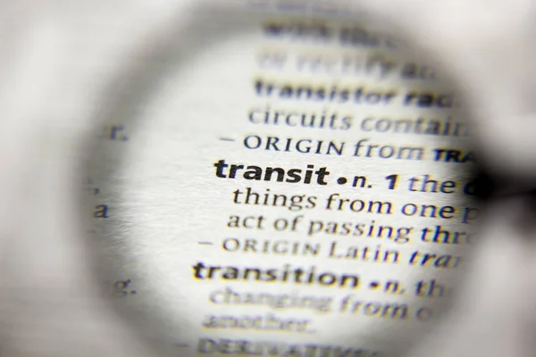 La parola o la frase Transito in un dizionario . — Foto Stock