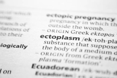 Sözlükte Sözcük veya deyim Ektoplazma.