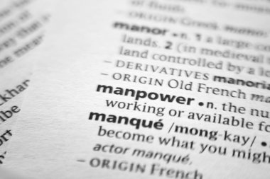 Sözlükte Sözcük veya tümcecik İnsan Gücü.