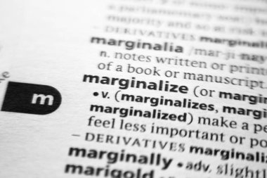 Sözlükte Marjinalleştirme sözcüğü veya tümceci.