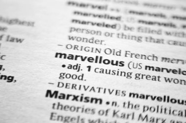 Sözlükte Kelime veya ifade Marvellous.