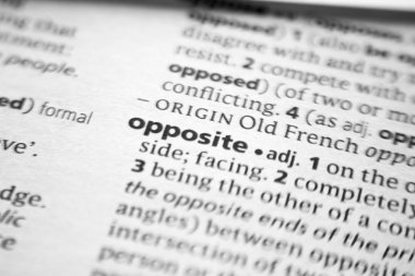 Sözlükte Zıt Sözcük veya tümcecik.