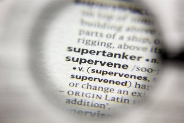 Sözlükteki supervene sözcüğü veya tümceciği.