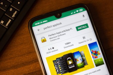 Ivanovsk, Rusya - 26 Haziran 2019: Akıllı telefonun ekranında Mükemmel Applock, App Protector uygulaması.