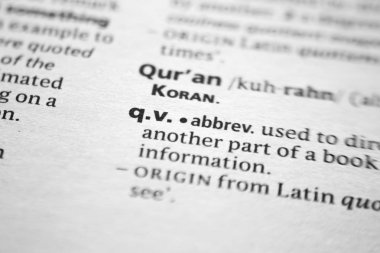 Sözlükteki sözcük veya tümcecik q.v..