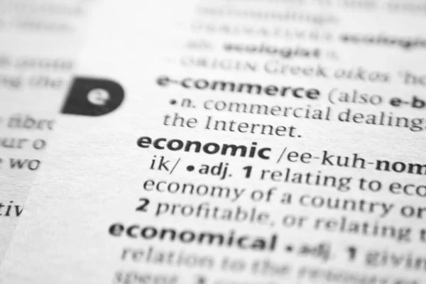 Palavra ou frase Econômico em um dicionário . — Fotografia de Stock