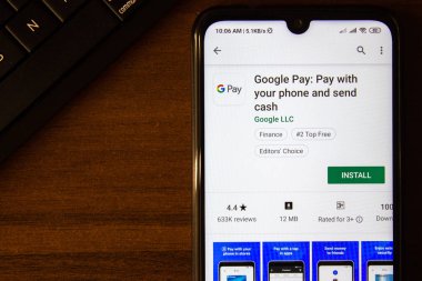 İvanovsk, Rusya-07 Temmuz 2019: akıllı telefon veya tablet ekranında Google pay uygulaması.