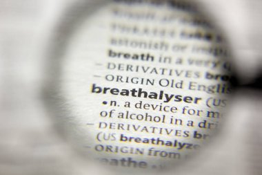 Sözlükteki sözcük veya ifade Breathalyser.