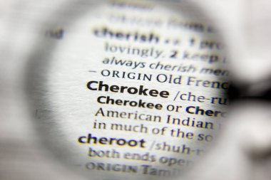 Sözlükte Cherokee kelimesi veya deyimi.