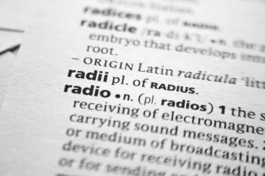 Sözlükte Kelime veya ifade Radii.