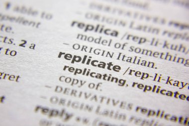 Sözlükte Sözcük veya tümcecik Çoğaltma.