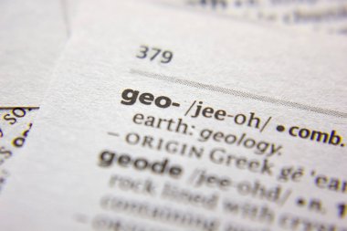 Sözlükte Coğrafi sözcük veya tümcecik.