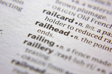 Sözlükte Railhead sözcüğü veya tümceciği.