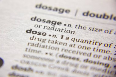 Sözlükteki sözcük veya tümcecik Doz.