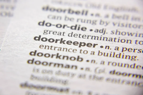 Sözlükte Sözcük veya tümcecik Doorkeeper.