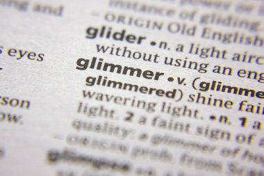 Sözlükte Glimmer sözcüğü veya tümceciği.
