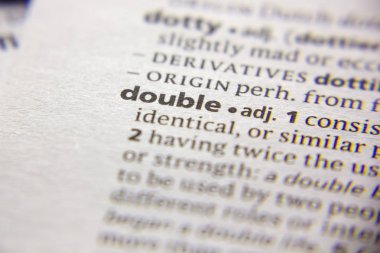 Sözlükte Çift sözcük veya tümcecik.