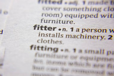 Sözlükteki Sözcük veya tümceci Fitter.